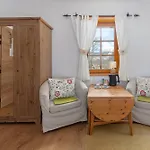 Hisa Ojstrica Bed & Breakfast 3*
