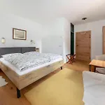 Hisa Ojstrica 3*