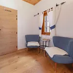 Hisa Ojstrica 3*