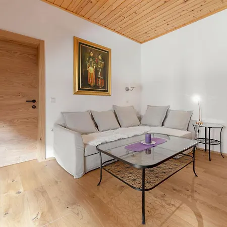 Hisa Ojstrica Solčava