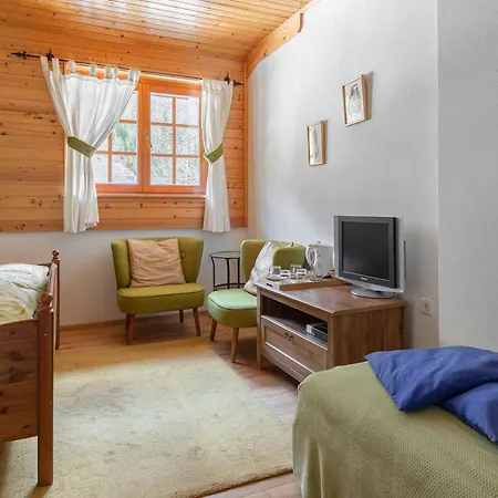 Hisa Ojstrica krevet i doručak 3*